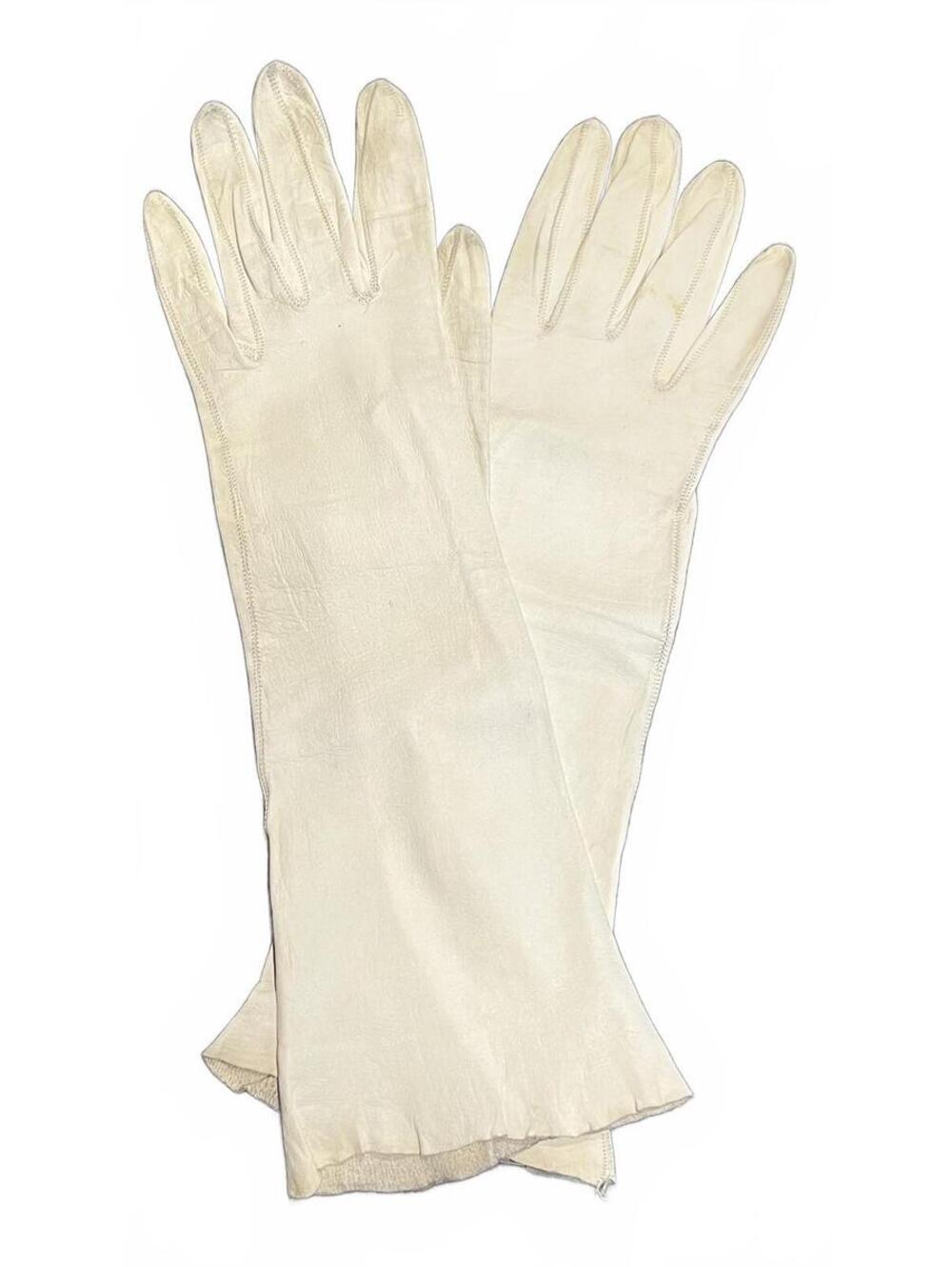Vintage Lady Gay Melloskin living Leather Ladies Gloves sz 7 1/2 White